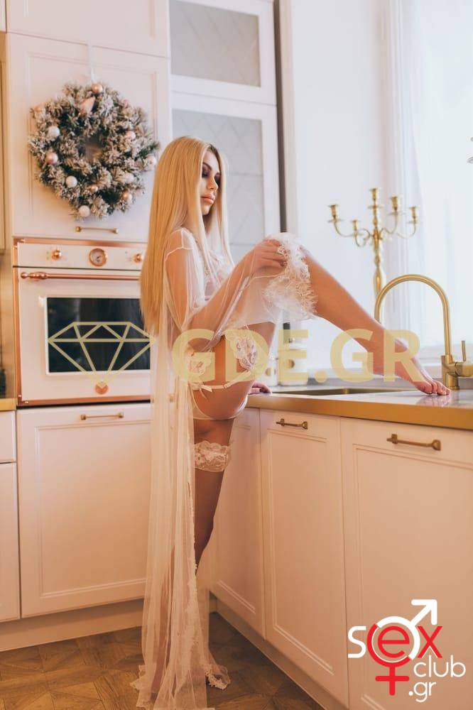 Escort-Betty-2608